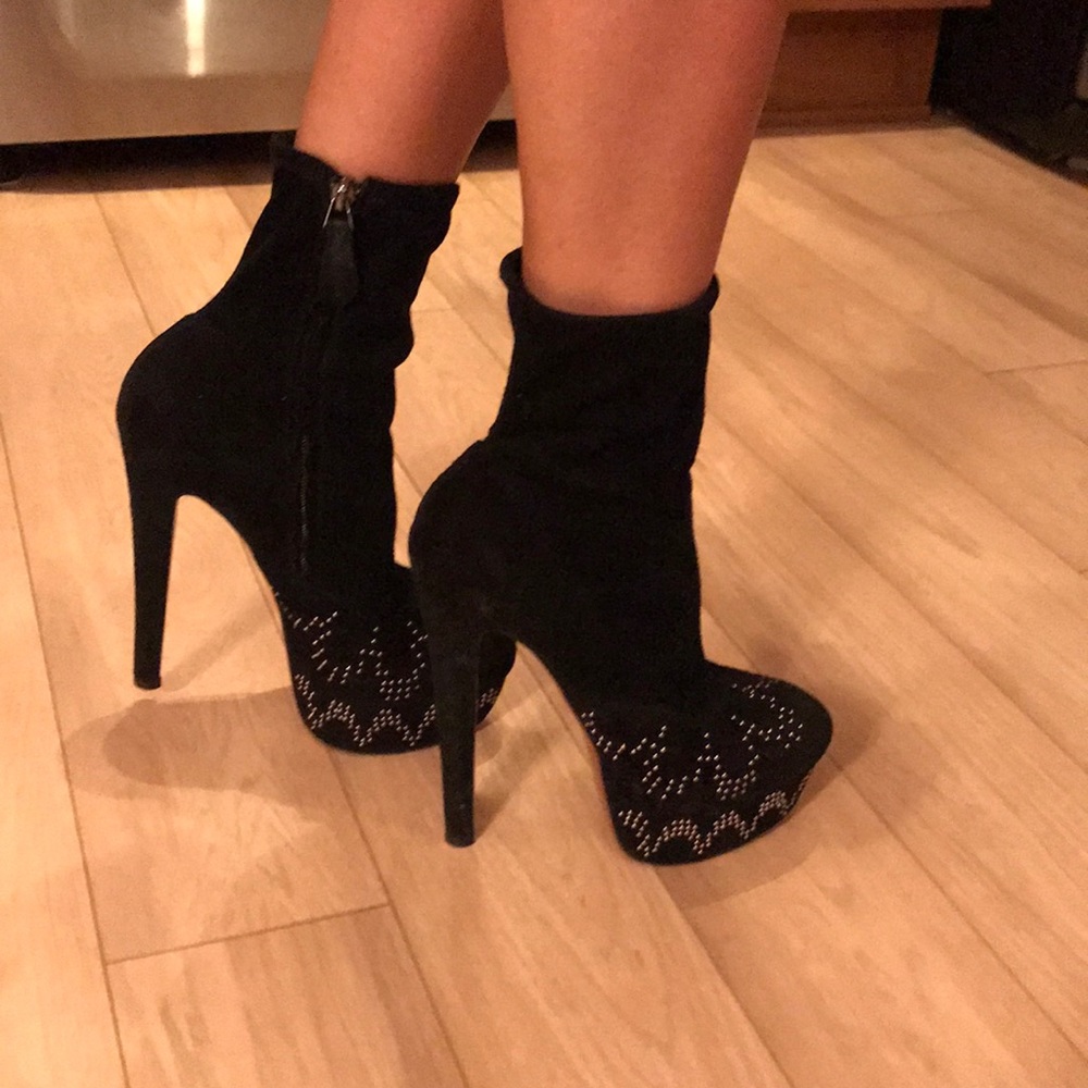 Alaia authentic shoes